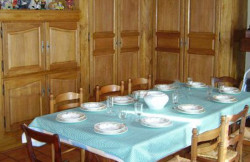 Confection de buffet et bahut en cèdre pour aménagement de salon ou cuisine  